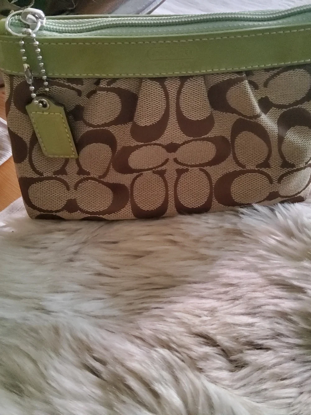 Coach Vintage Singature C Canvas & Green Leather Trim Coin EUC